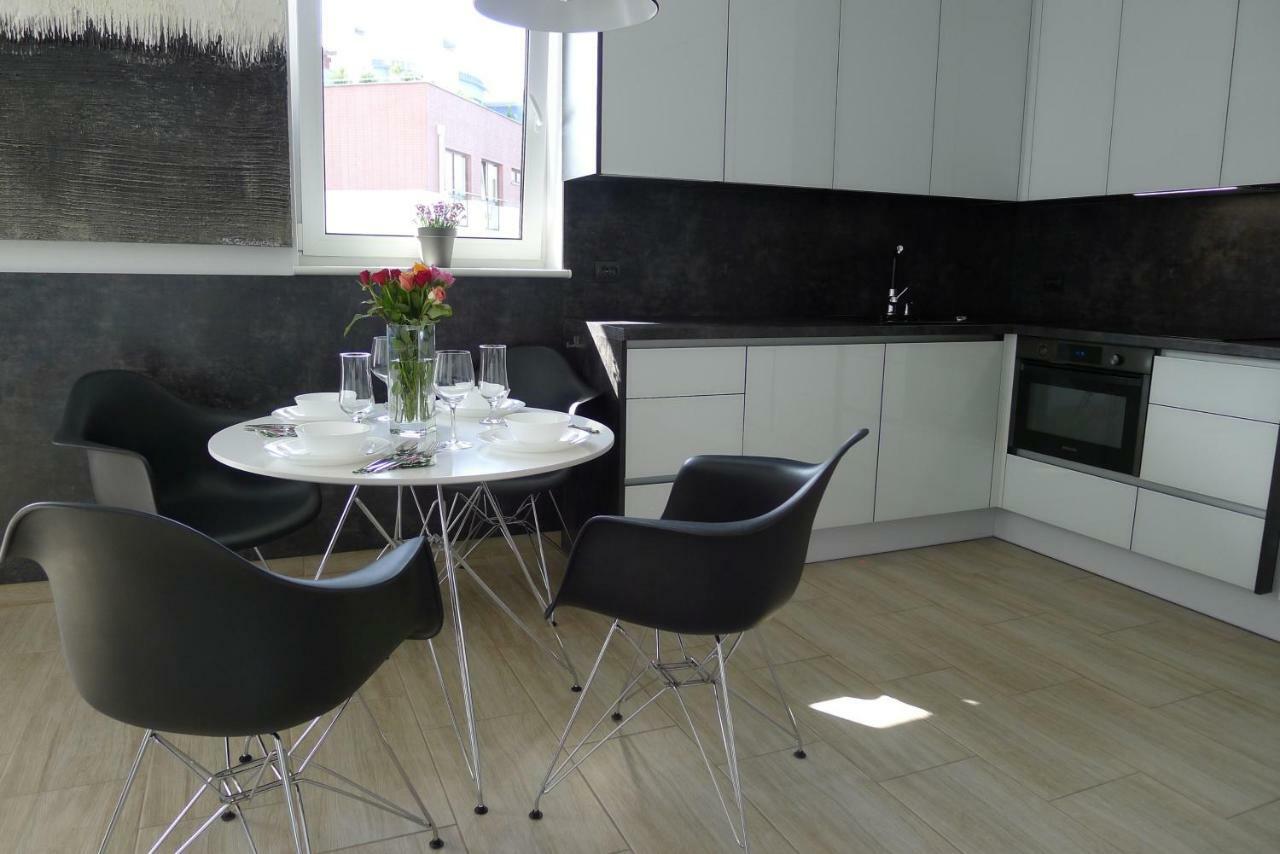 Impresja 42 Apartament Z Garazem Kołobrzeg Kültér fotó
